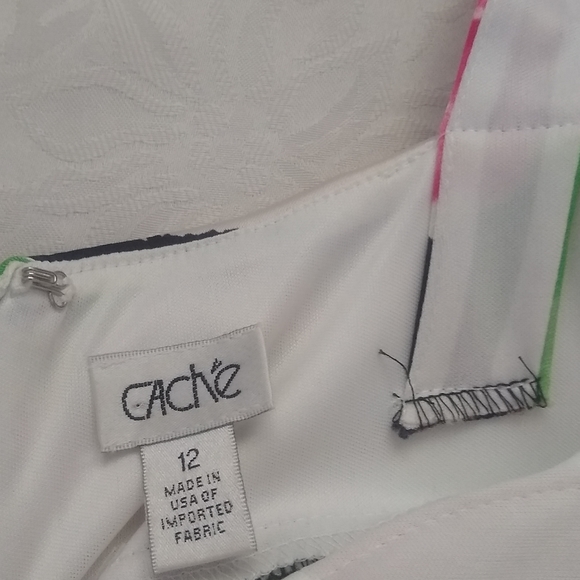 Cache vintage bodycon v-neck roses floral dress - Picture 2 of 8